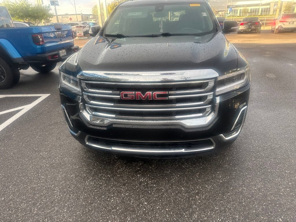 Used 2023 GMC Acadia SLE FWD image 2