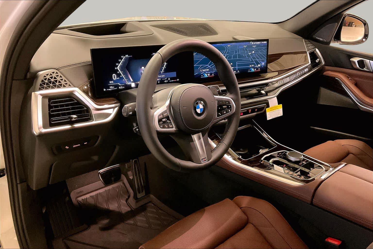 Used 2026 BMW X5 xDrive40i w/ M Sport Package AWD/4WD image 12