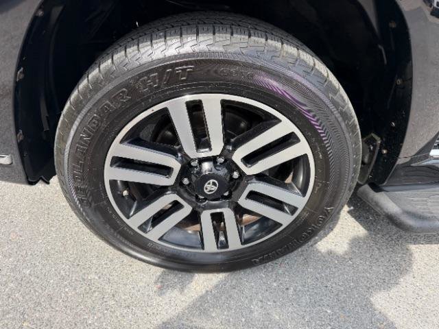 Used 2015 Toyota 4Runner Limited AWD/4WD image 11