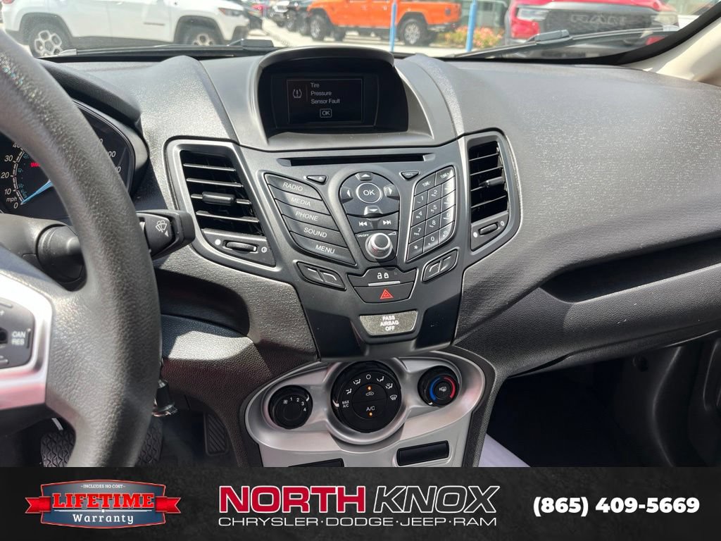 Used 2019 Ford Fiesta SE FWD image 11