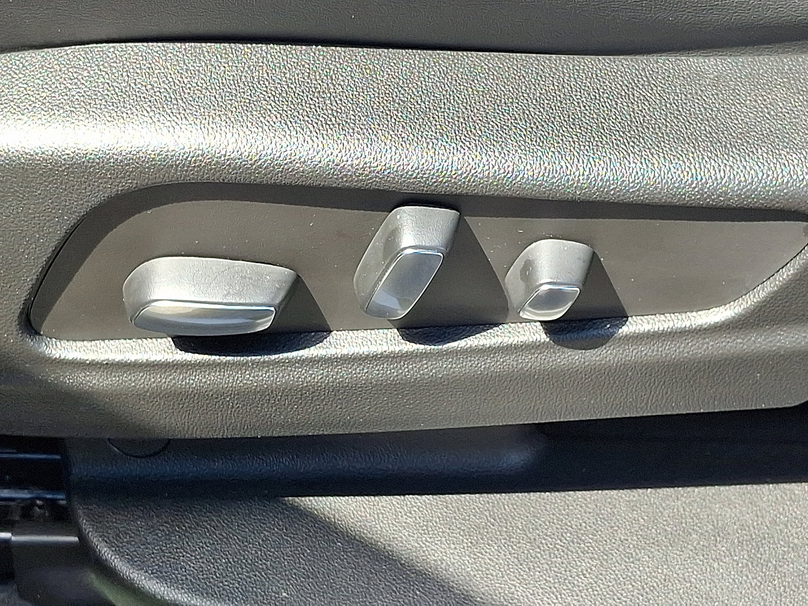 Certified 2024 Cadillac XT6 Sport w/ Technology Package image 17