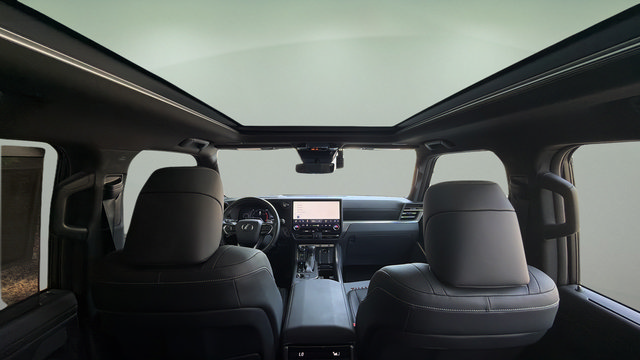 Used 2025 Lexus GX 550 w/ Accessory Package (2T) AWD/4WD image 8