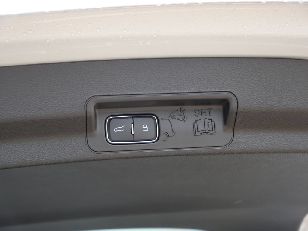New 2026 Ford Explorer Active w/ Active Comfort Package AWD/4WD image 21