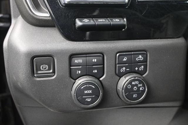 Used 2022 Chevrolet Silverado 1500 High Country w/ Technology Package AWD/4WD image 20