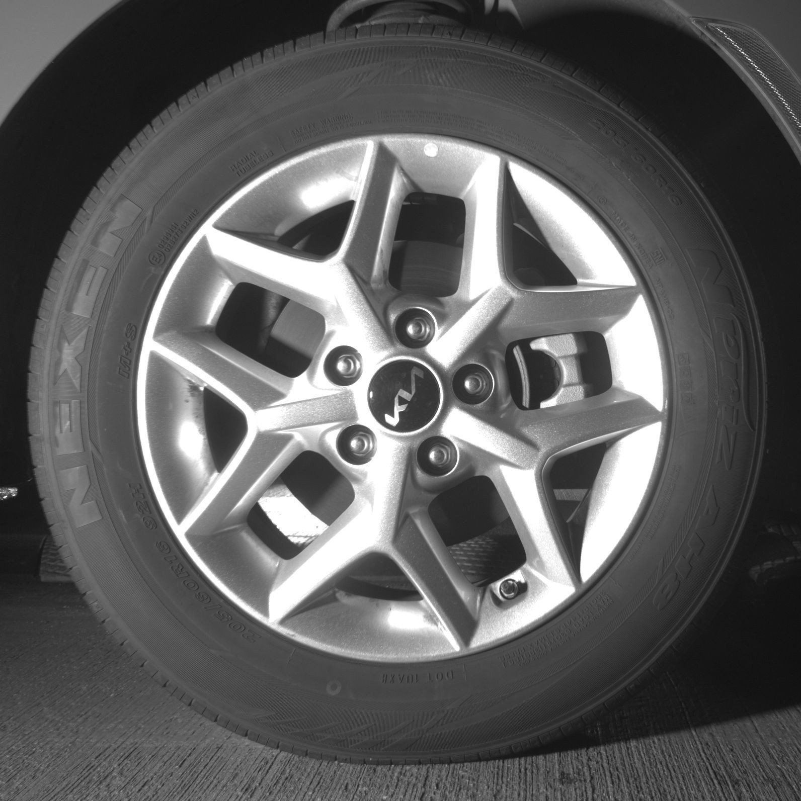 Used 2025 Kia Soul LX w/ LX Technology Package FWD image 16