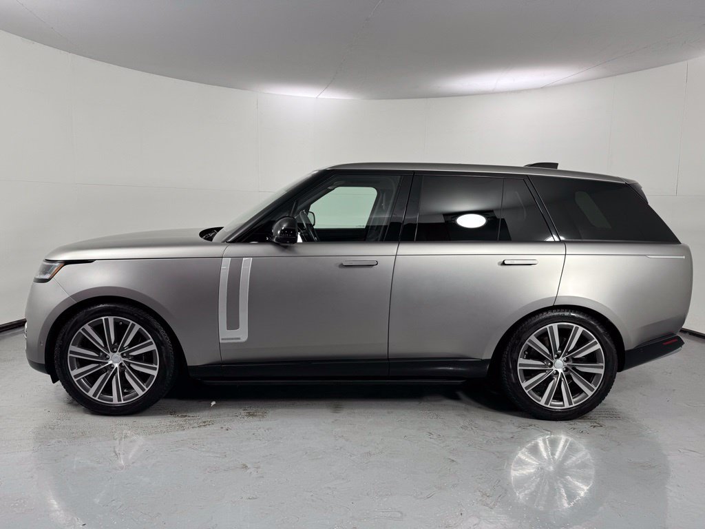 Used 2023 Land Rover Range Rover Autobiography AWD/4WD image 8