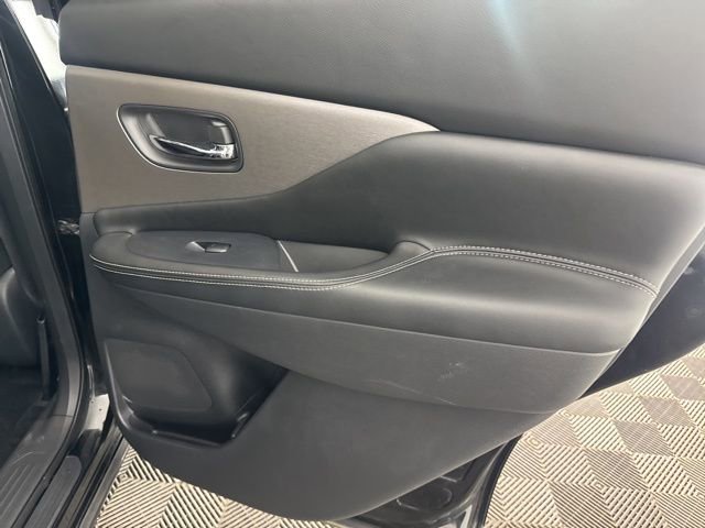 Used 2019 Nissan Murano S AWD/4WD image 24