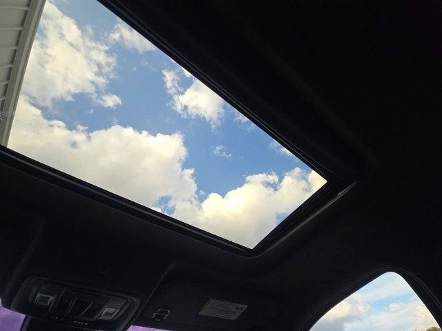 Used 2022 GMC Sierra 1500 AT4X image 40