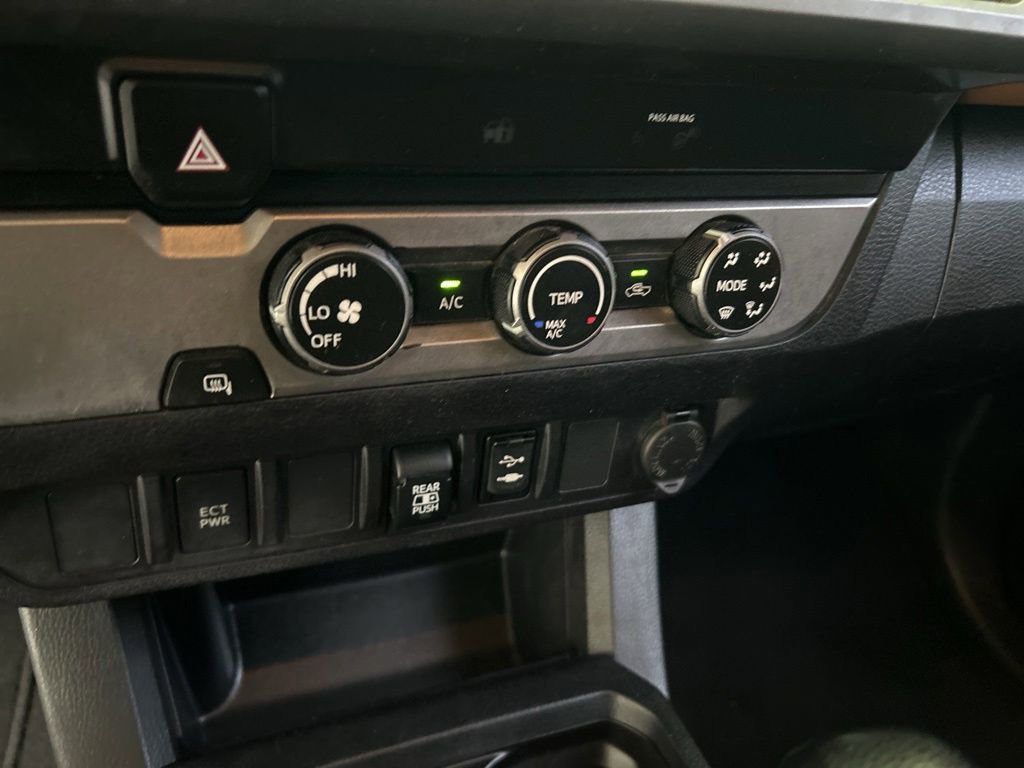 Used 2019 Toyota Tacoma SR5 RWD image 37