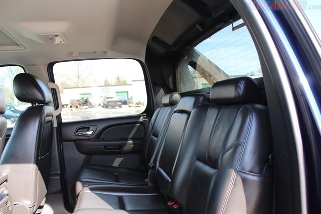 Used 2011 Chevrolet Avalanche LT w/ Luxury Package image 27