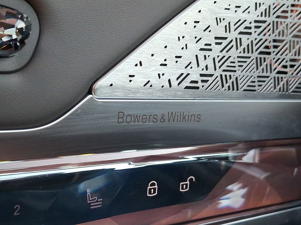 Certified 2024 BMW 760i xDrive w/ Executive Package AWD/4WD image 22