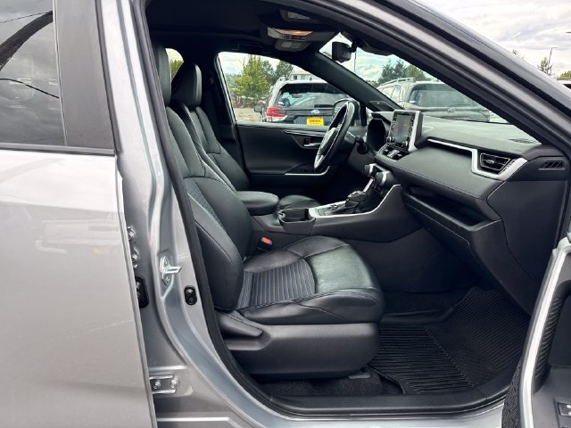 Used 2021 Toyota RAV4 XSE AWD/4WD image 9