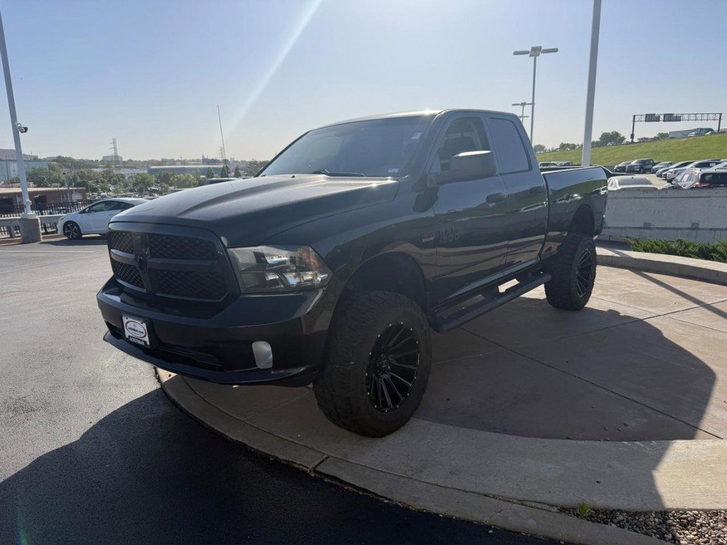 Used 2016 RAM 1500 Express w/ Black Ram 1500 Express Group AWD/4WD image 10