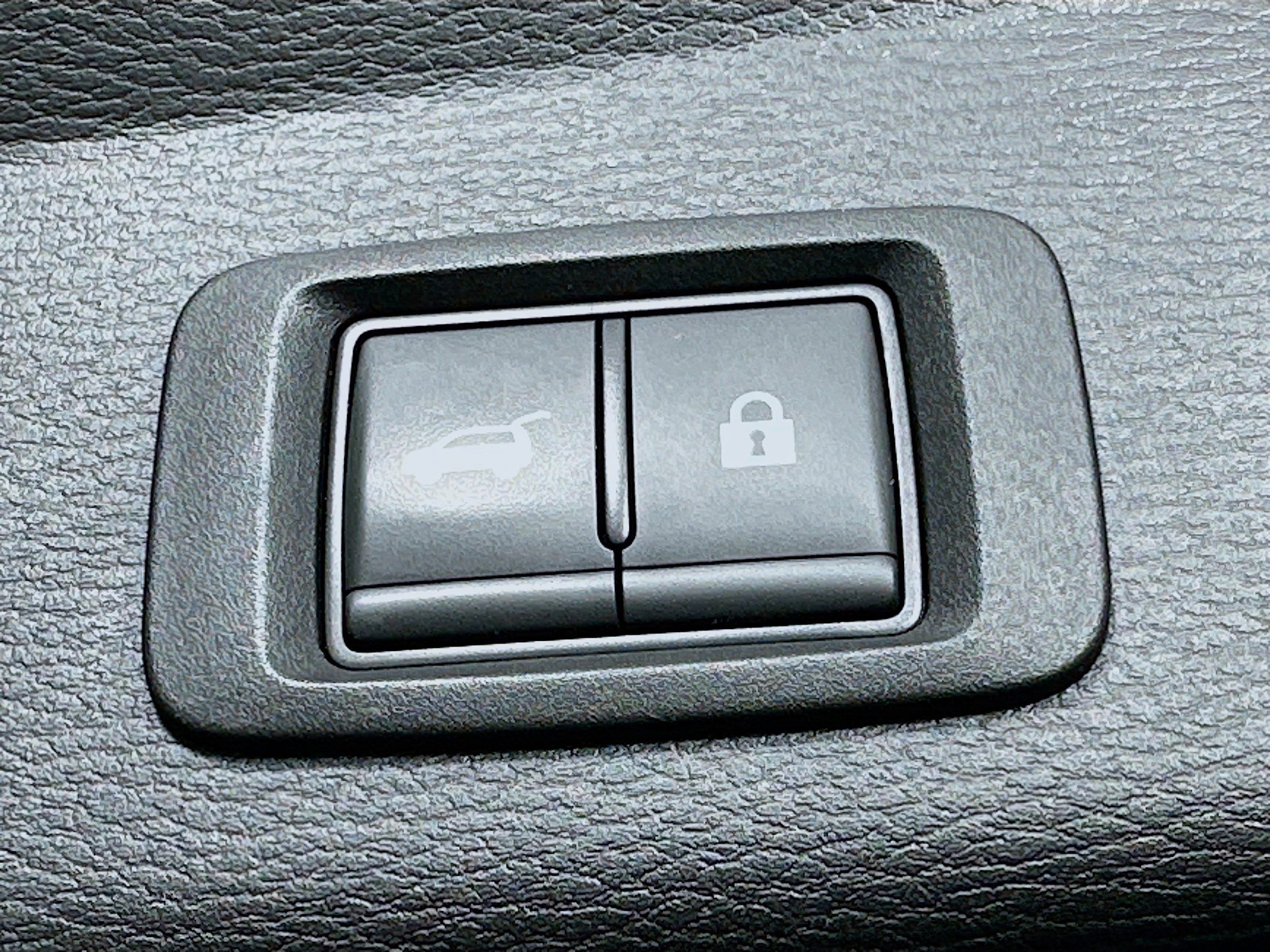 Used 2024 Mitsubishi Outlander SE image 31