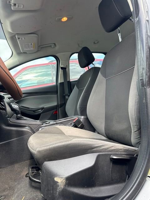 Used 2014 Ford Focus S FWD image 3