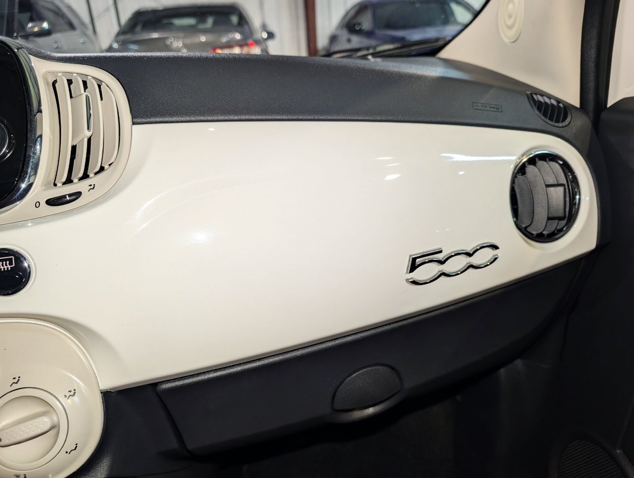 Used 2016 FIAT 500 Pop w/ Italia Package FWD image 27
