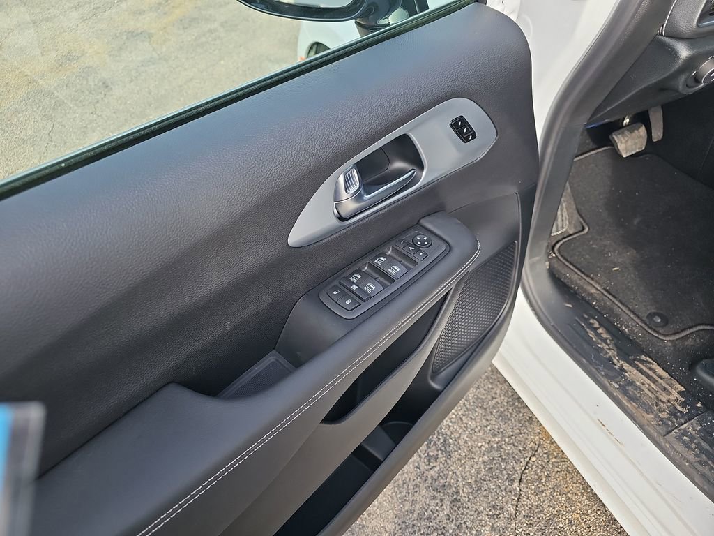 New 2026 Chrysler Pacifica Limited image 14