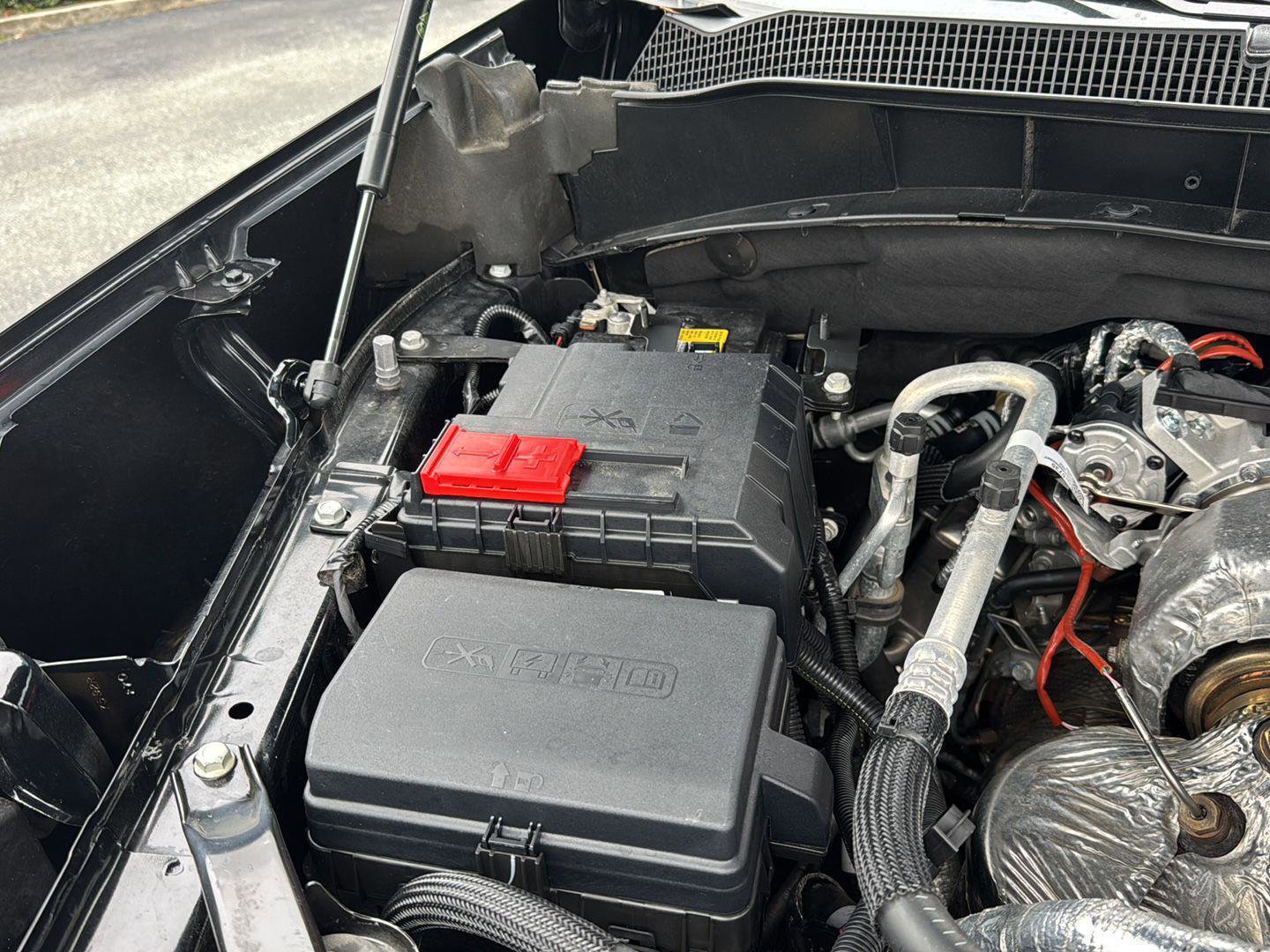 Used 2023 Chevrolet Silverado 1500 High Country w/ Technology Package AWD/4WD image 31