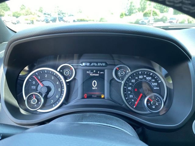 New 2025 RAM 1500 4x4 Crew Cab image 15