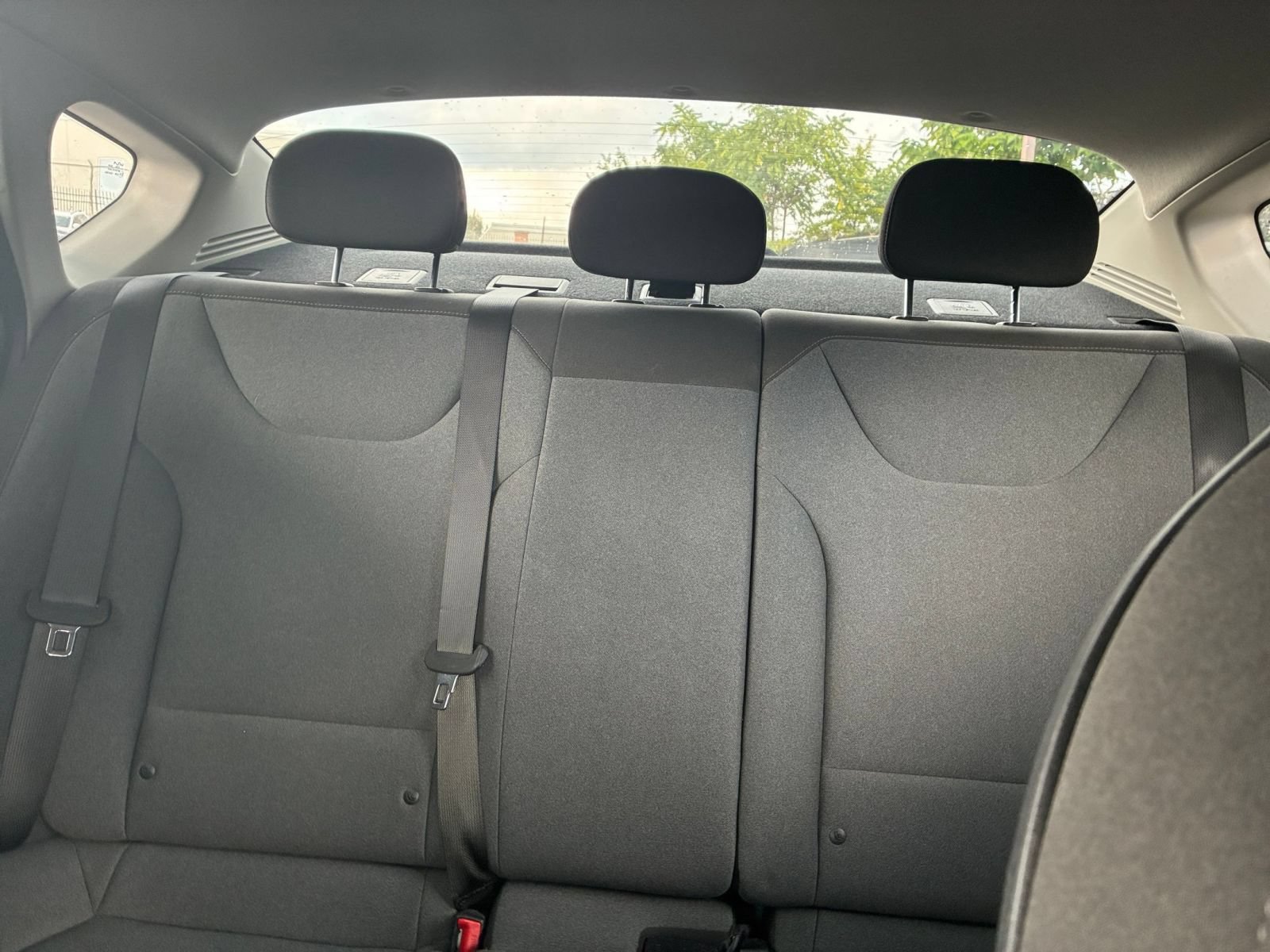 Used 2025 Kia K4 FWD image 33