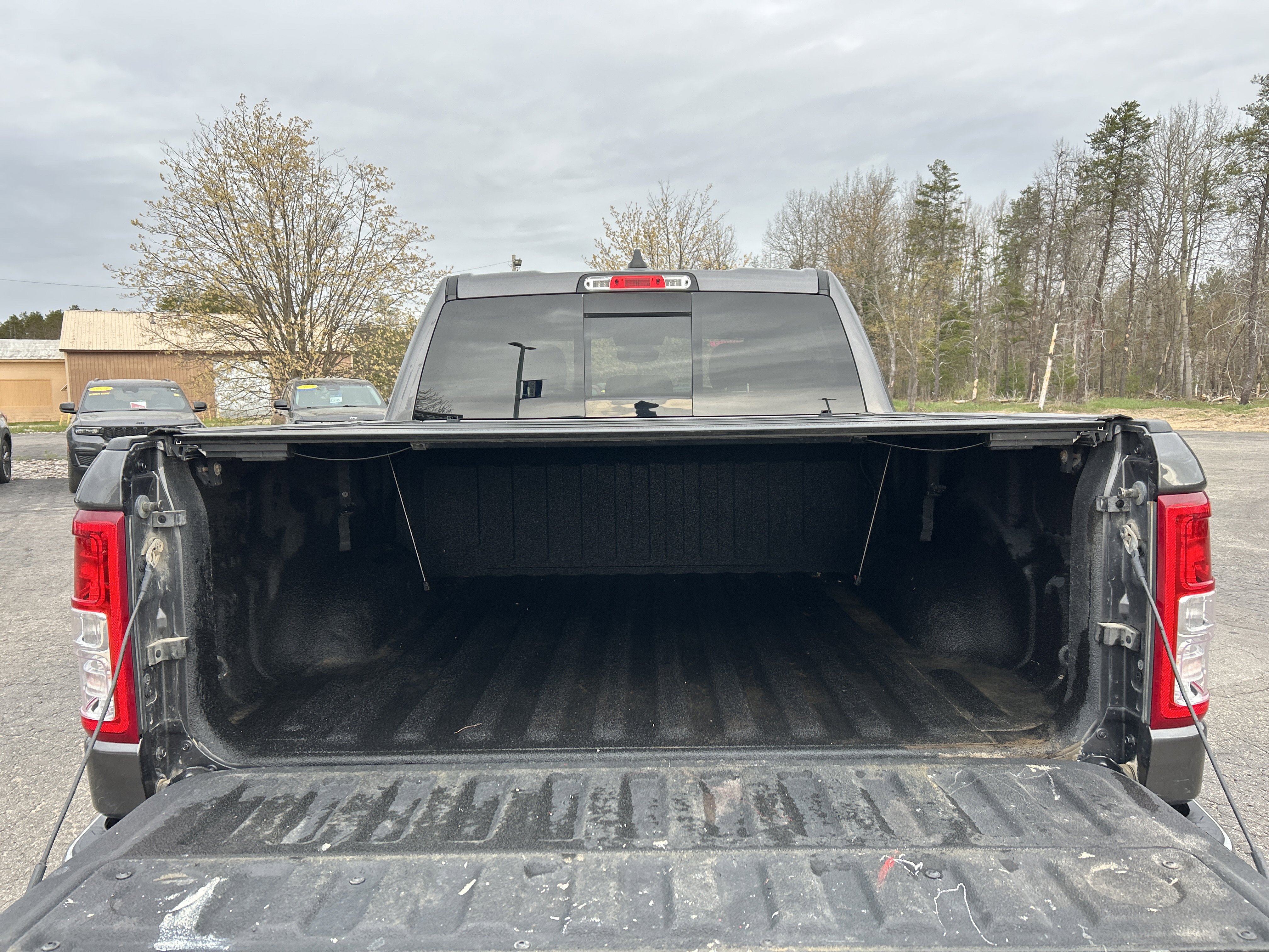 Used 2022 RAM 1500 Big Horn AWD/4WD image 9