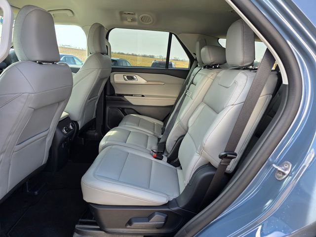 Certified 2025 Ford Explorer Active w/ Active Comfort Package image 34
