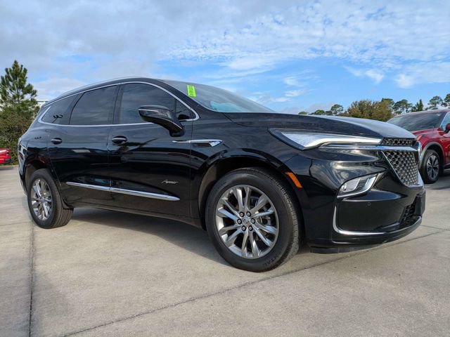 Used 2023 Buick Enclave Avenir image 2