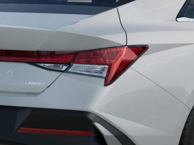 New 2026 Hyundai Elantra Limited FWD image 10