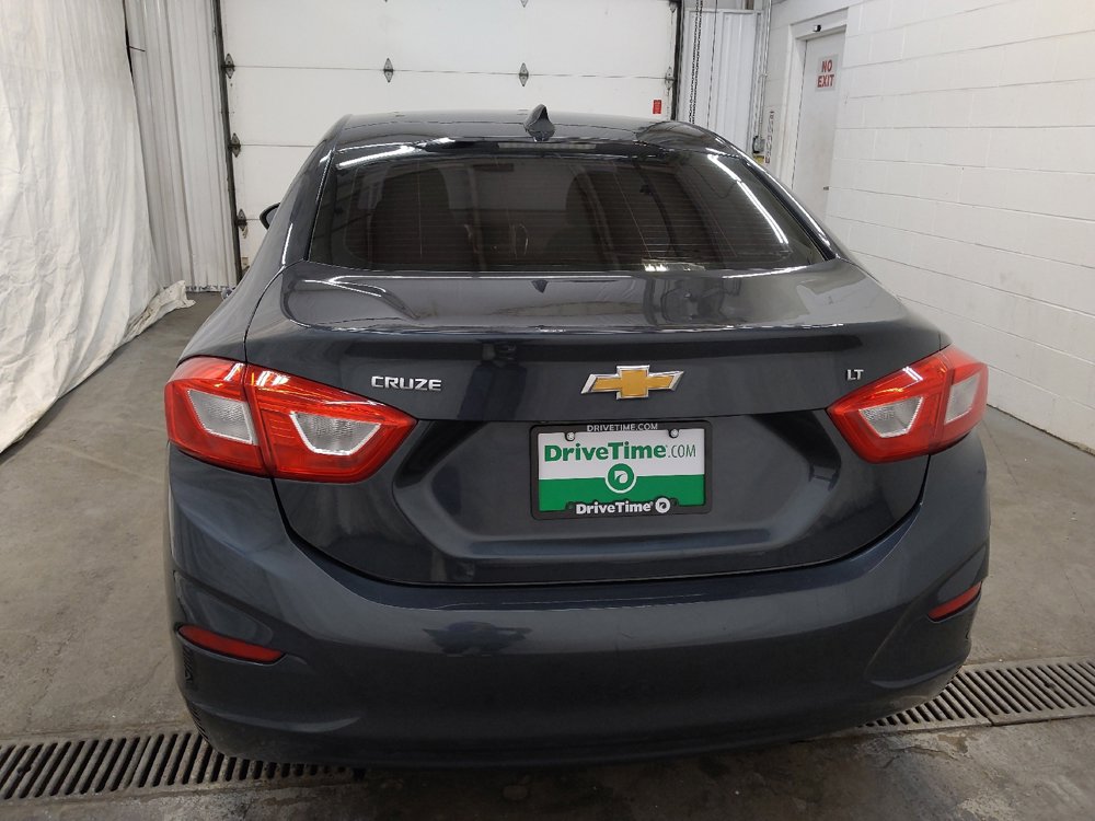 Used 2017 Chevrolet Cruze LT w/ Convenience Package image 6