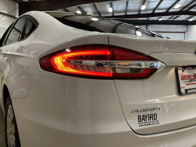 Used 2020 Ford Fusion S image 22