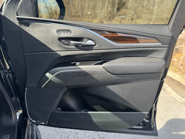 Used 2021 Cadillac Escalade ESV Premium Luxury w/ LPO, Radiant Package image 20