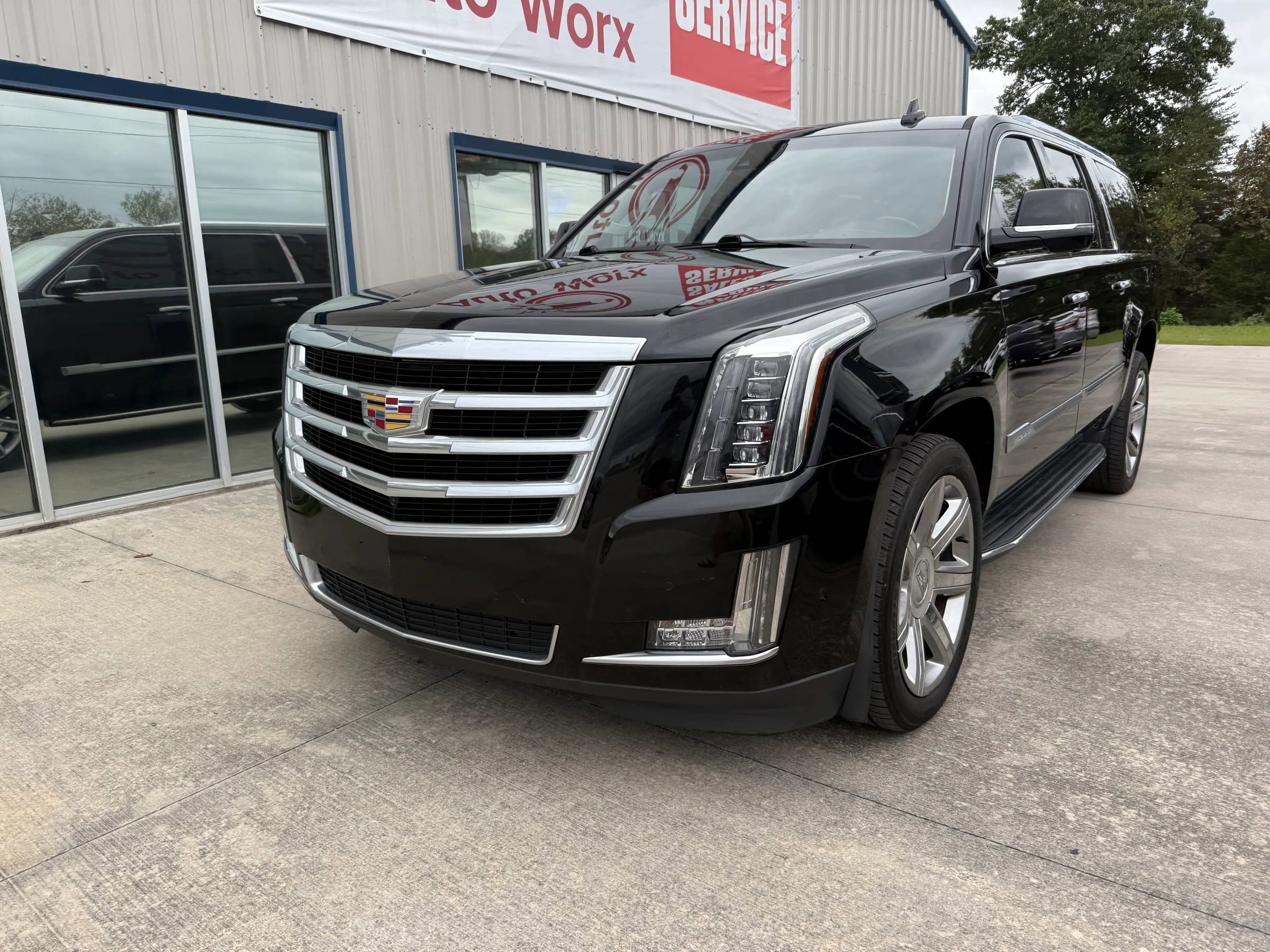 Used 2020 Cadillac Escalade ESV Luxury image 8