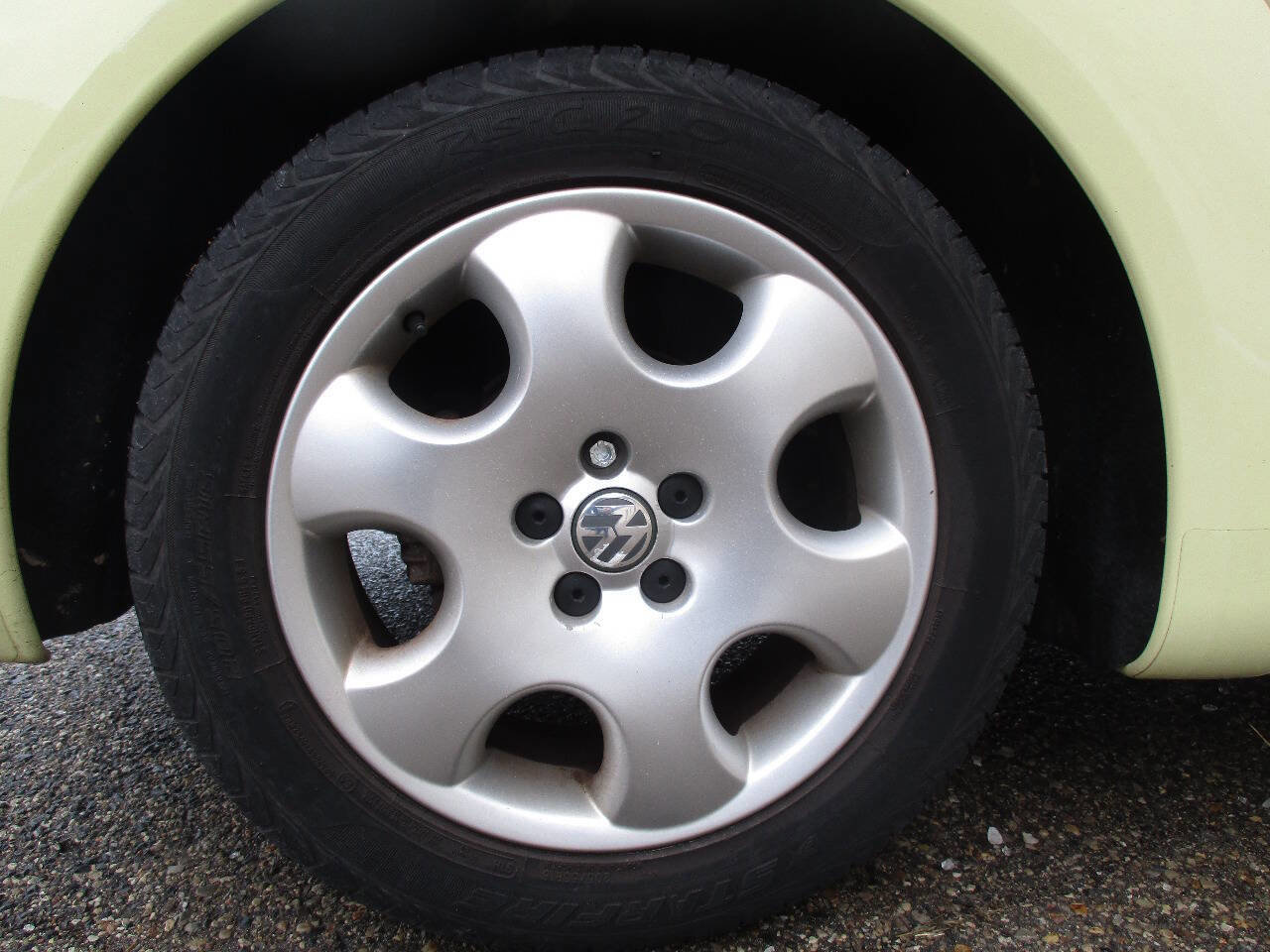 Used 2003 Volkswagen Beetle GLS image 26