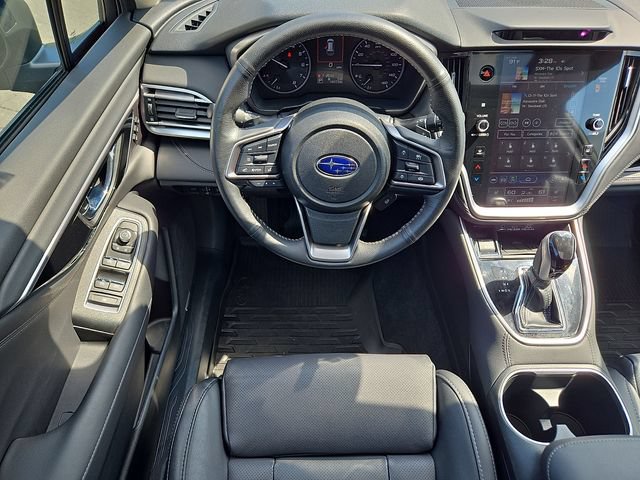 Used 2025 Subaru Outback Limited AWD/4WD image 11