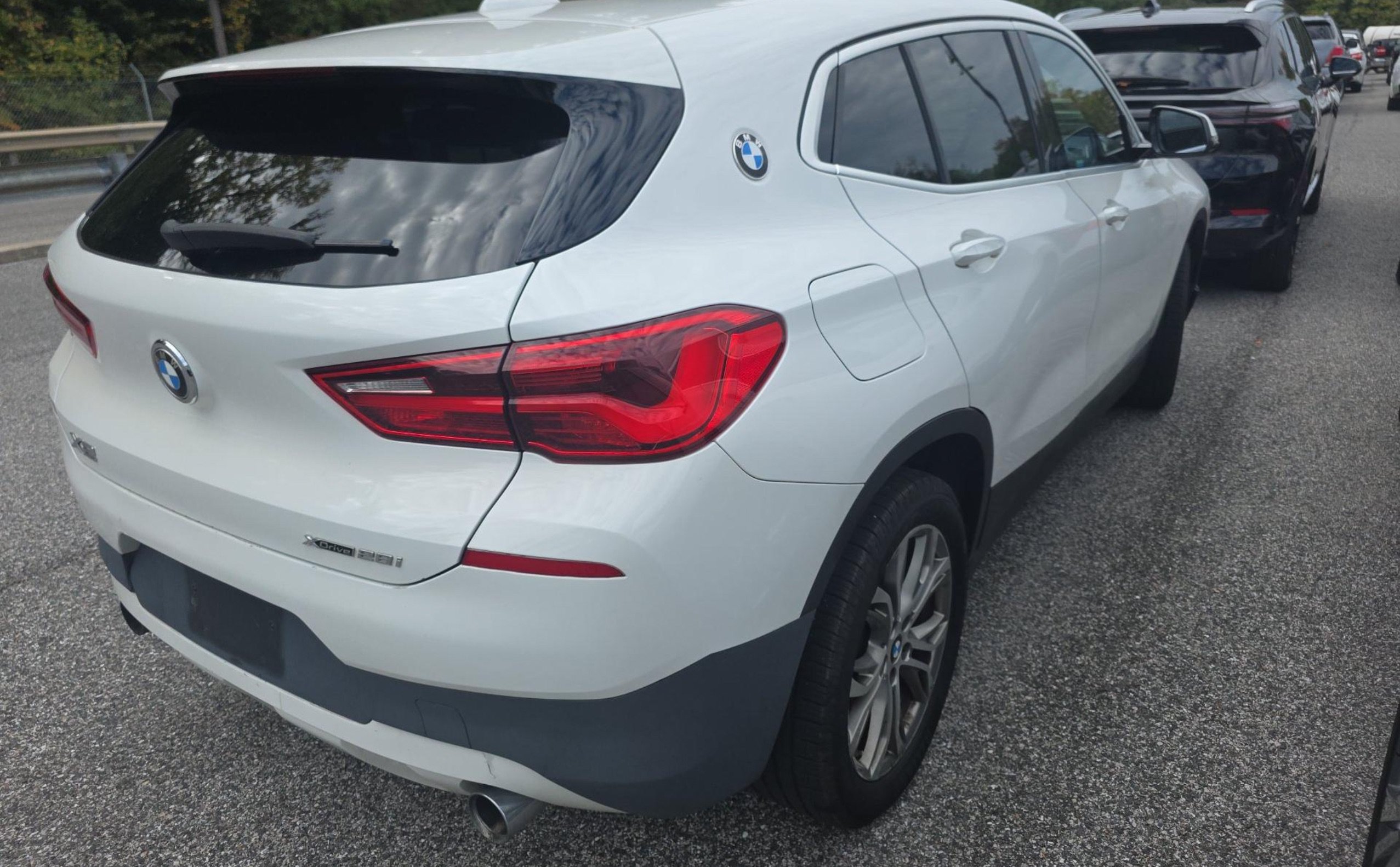 Used 2018 BMW X2 xDrive28i AWD/4WD image 3