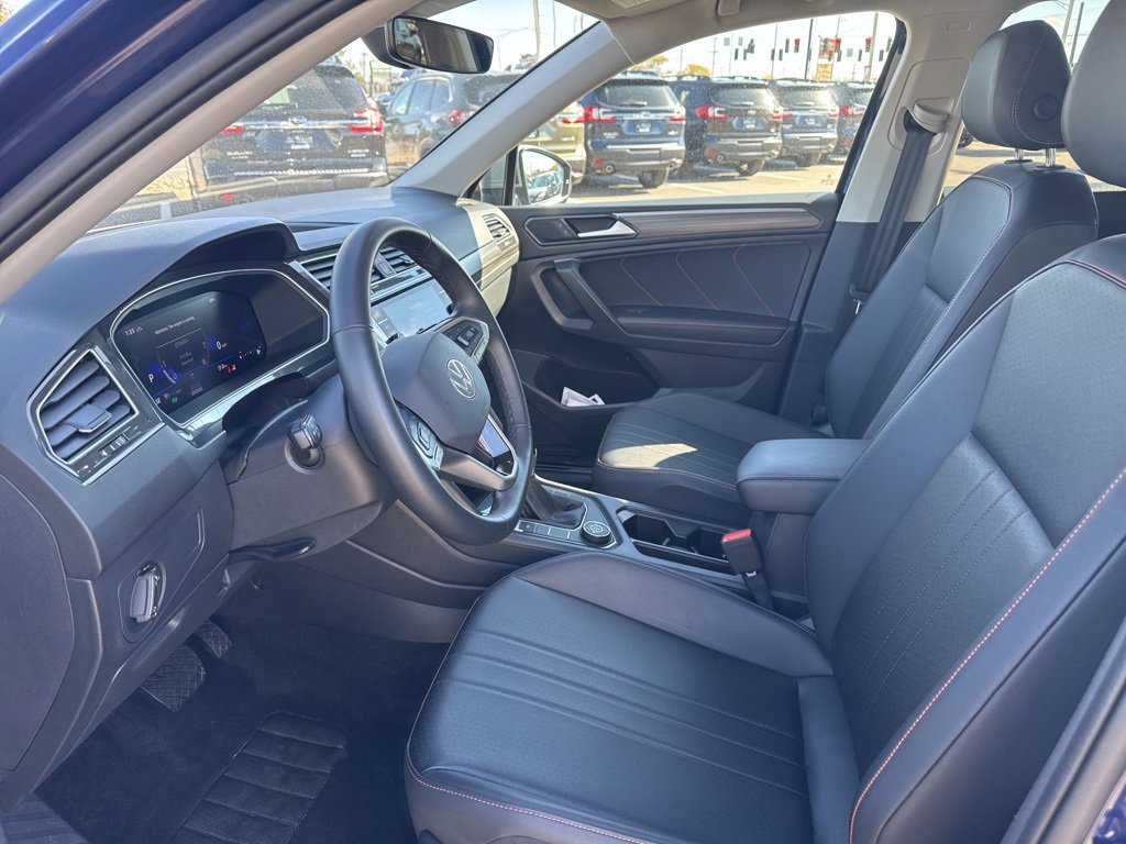 Used 2024 Volkswagen Tiguan SE image 8