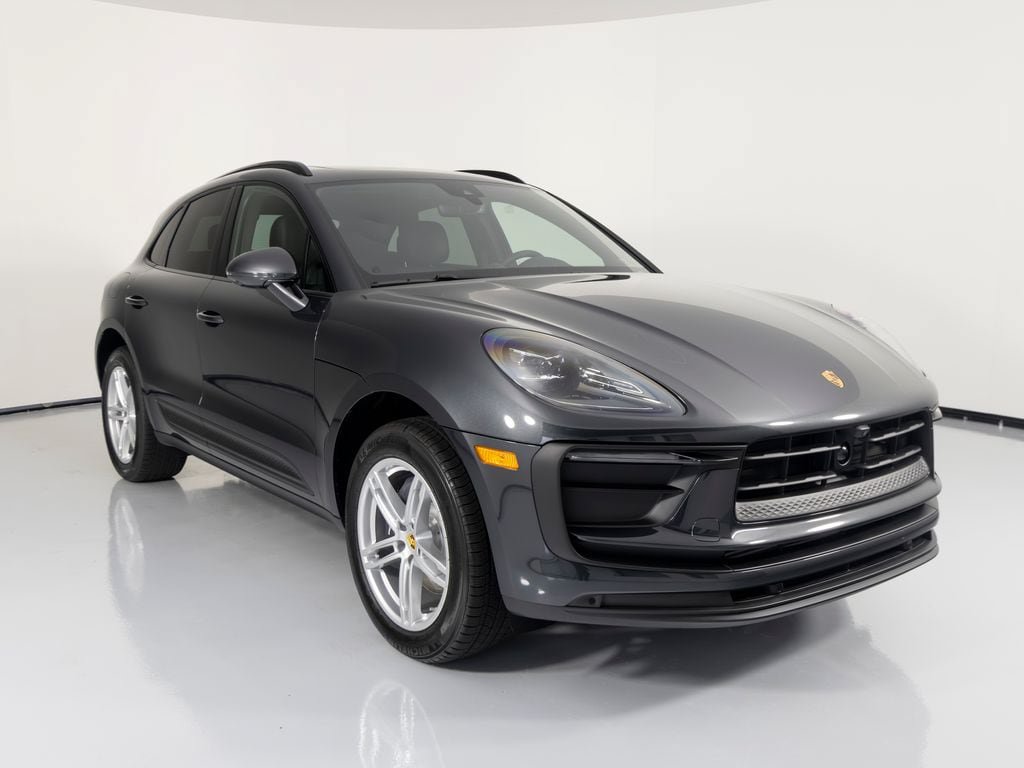 New 2026 Porsche Macan AWD/4WD image 13