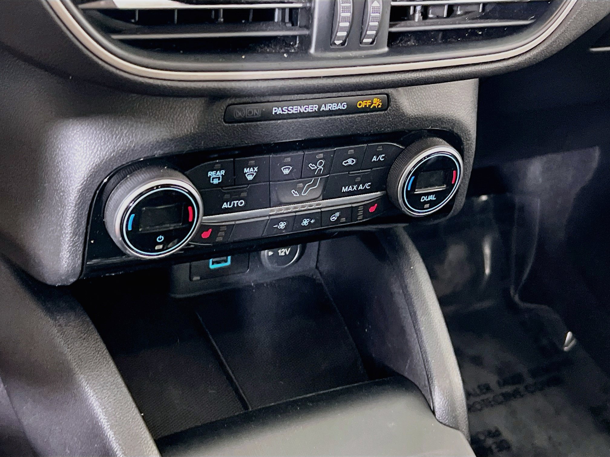 Used 2021 Ford Escape SEL AWD/4WD image 15
