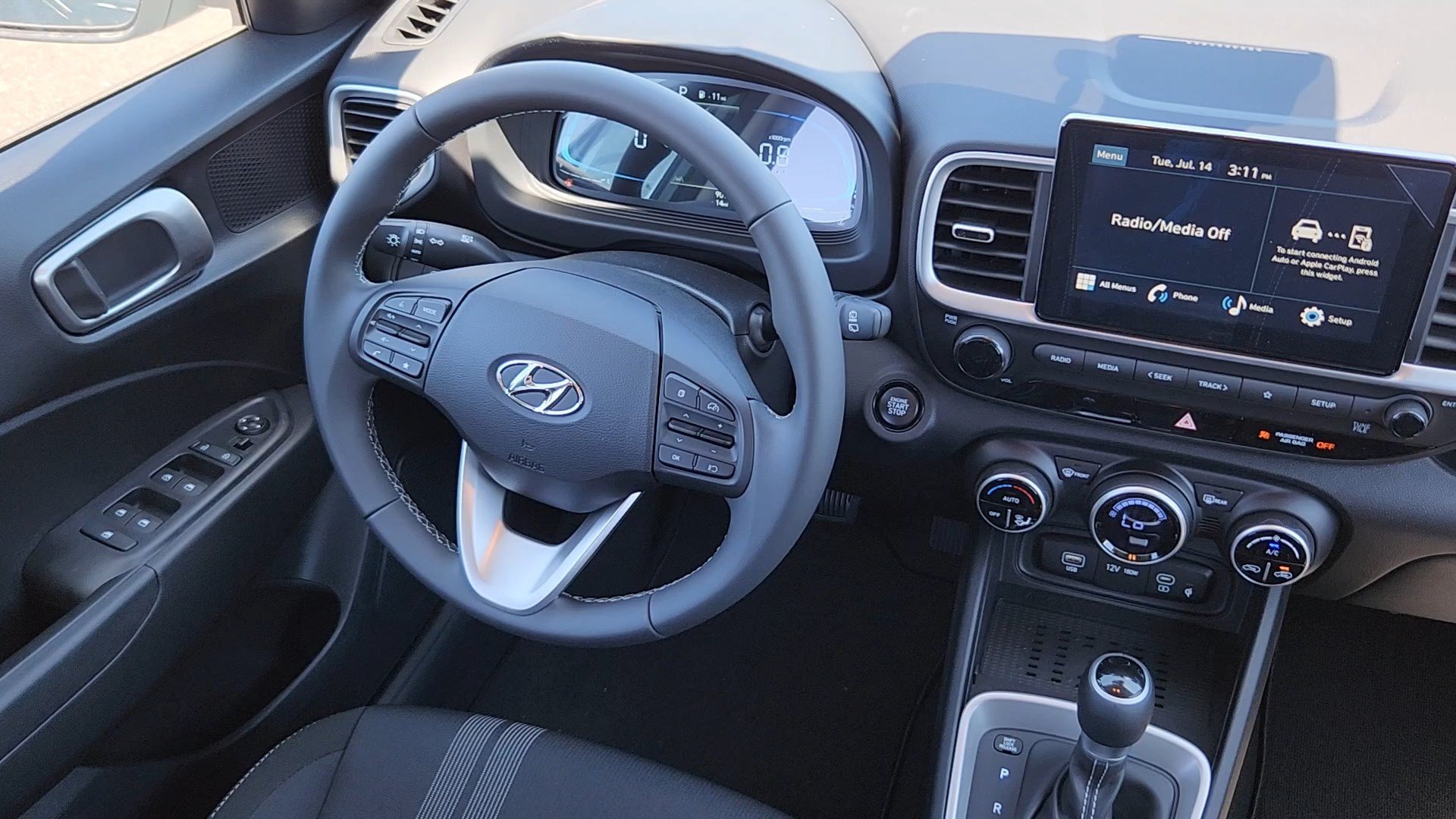 New 2026 Hyundai Venue SEL FWD image 5