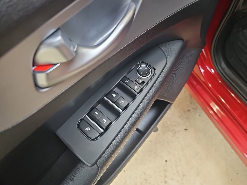 Used 2023 Kia Forte LXS image 11