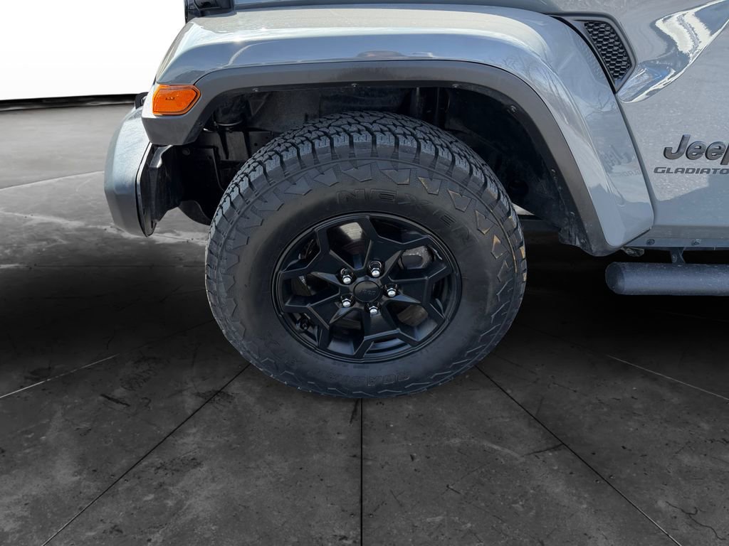 Used 2021 Jeep Gladiator Sport image 14