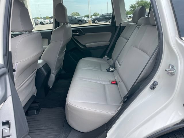 Used 2015 Subaru Forester 2.5i Limited AWD/4WD image 28