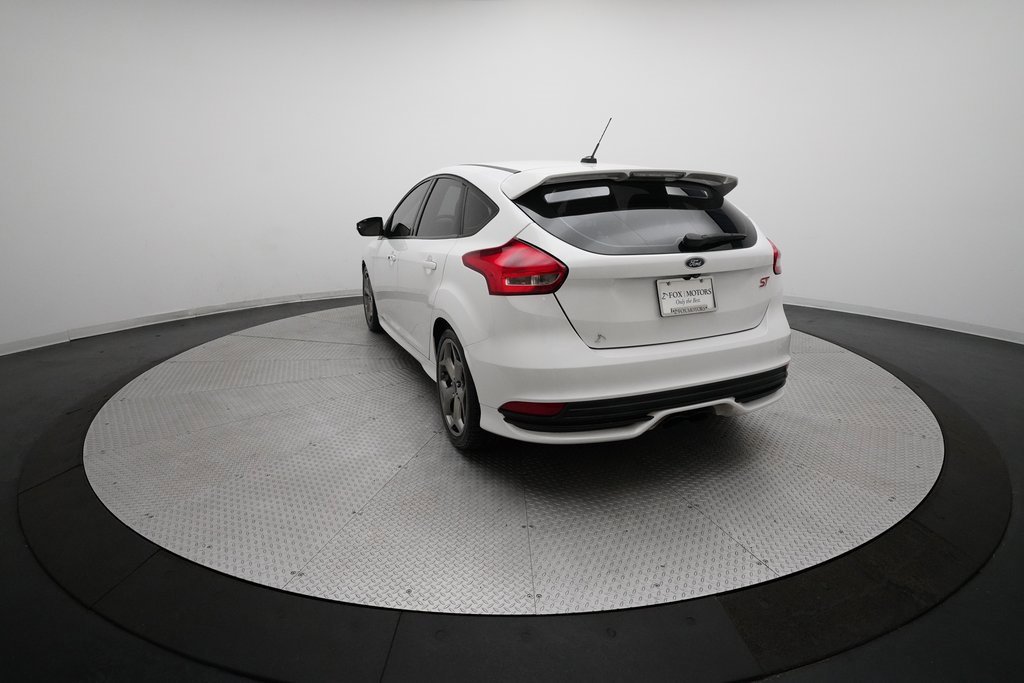 Used 2018 Ford Focus ST image 33