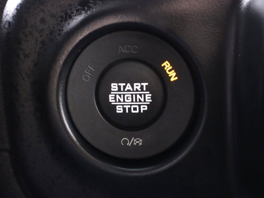 Used 2023 Jeep Wrangler Unlimited w/ Cold Weather Group AWD/4WD image 28