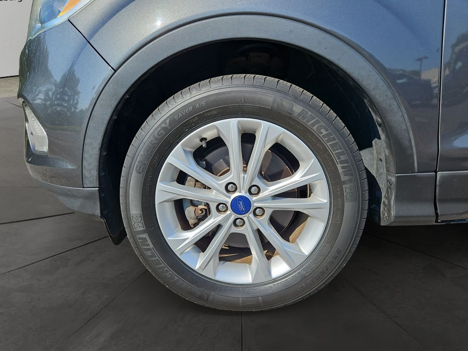 Used 2017 Ford Escape SE AWD/4WD image 14