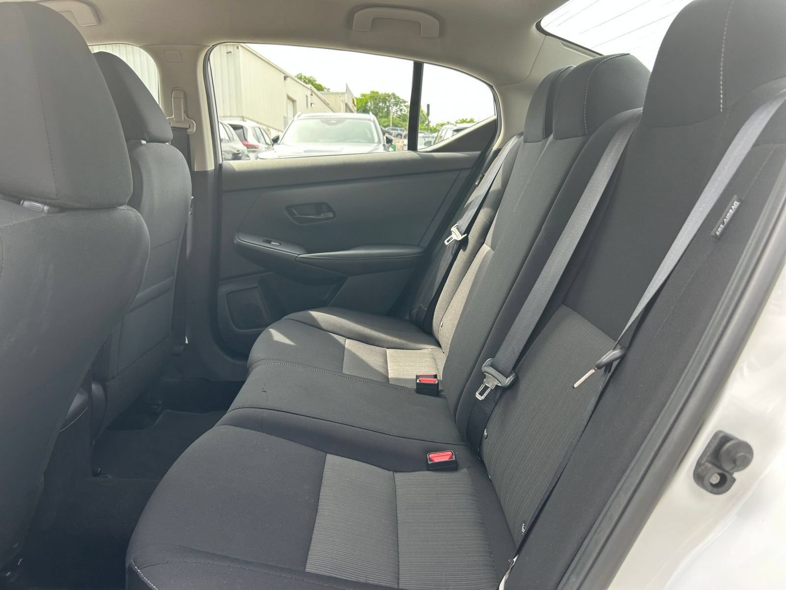 Used 2025 Nissan Sentra SV FWD image 21