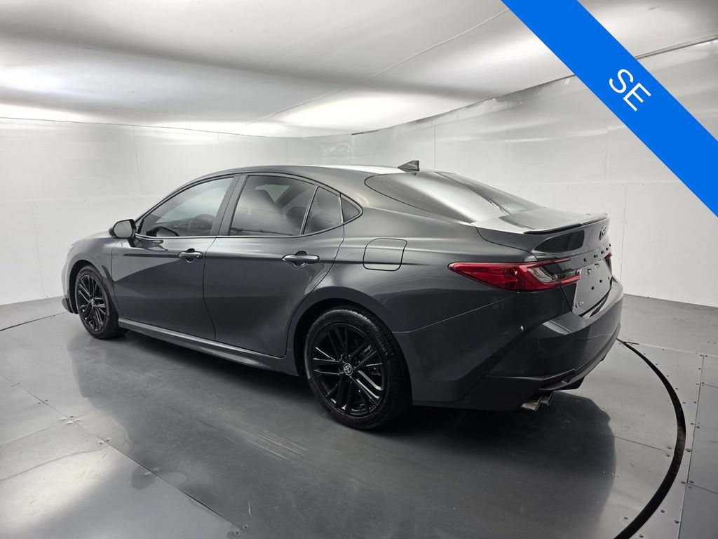 Used 2025 Toyota Camry SE FWD image 6