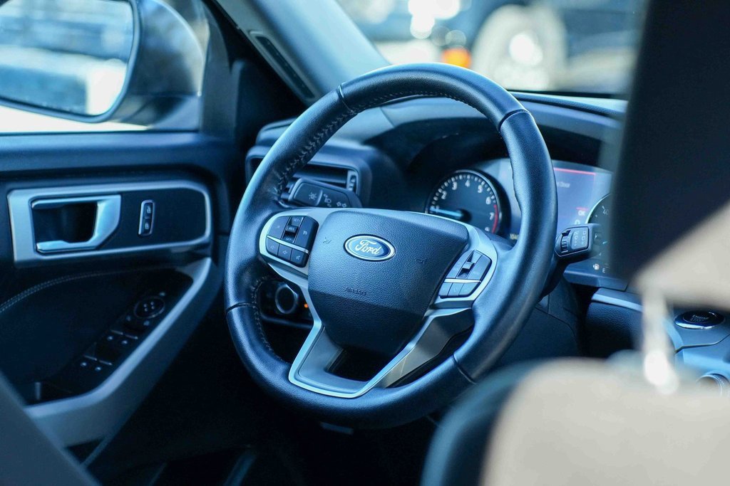 Used 2023 Ford Explorer XLT w/ Class IV Trailer Tow Package image 24