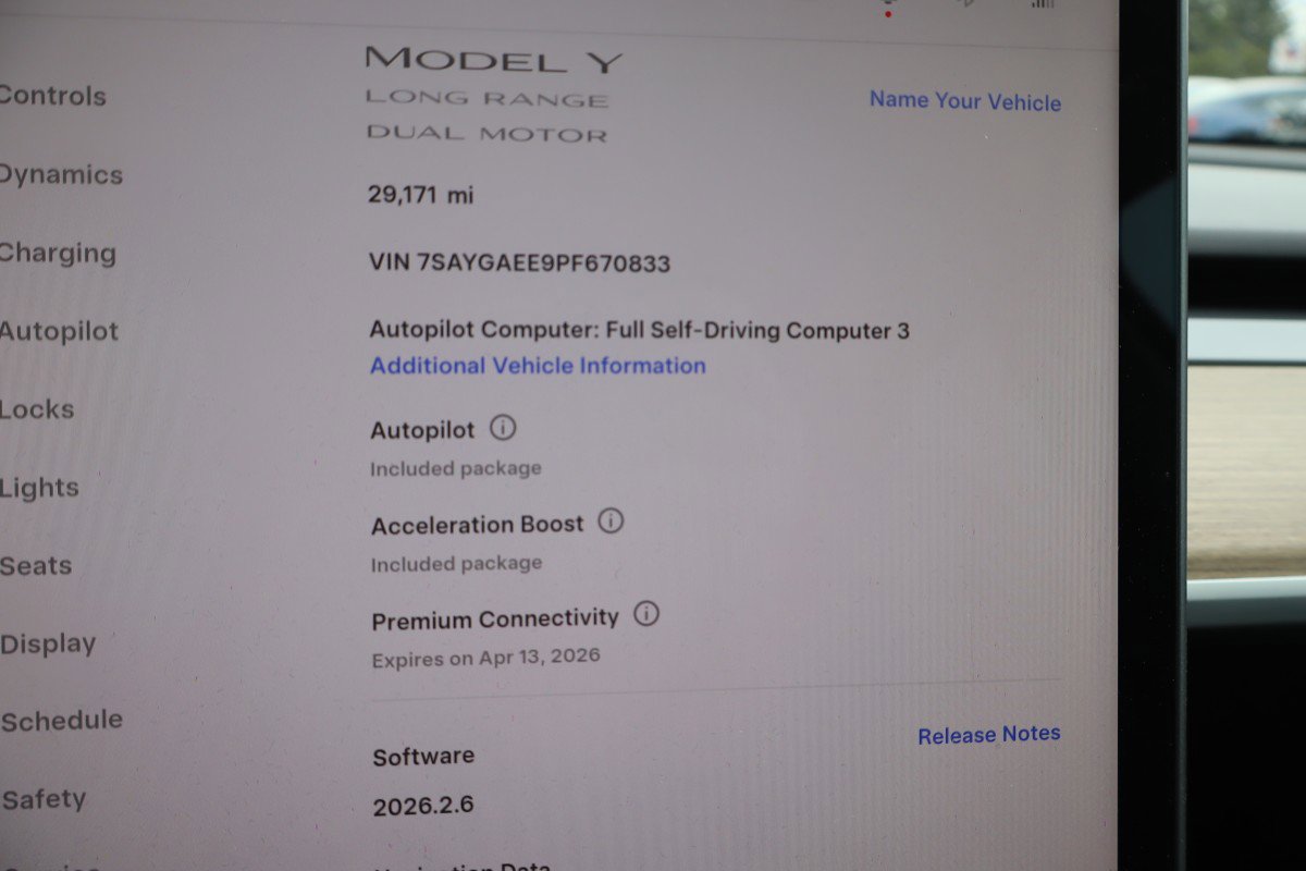 Used 2023 Tesla Model Y Long Range image 11