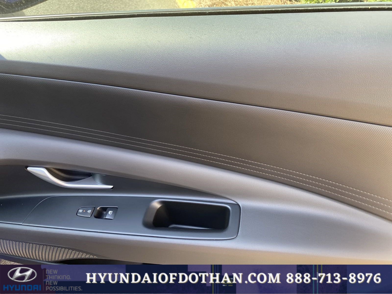 Certified 2024 Hyundai Elantra SEL image 18